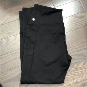 WORN ONCE - Live In High Waist Pocket 7/8 Leggings